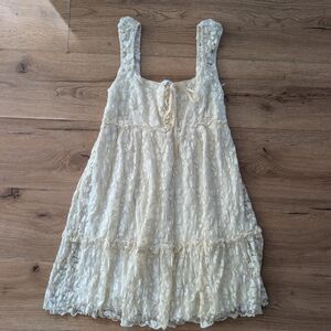 Elegant Cream Lace Dress
